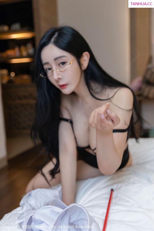 允薾  英语老师允爾 独树一帜的姿态第52张图片